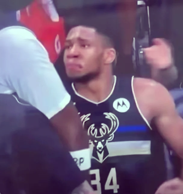 球速足球官网-巴特勒在雄鹿比赛中反败为胜，领先优势明显引发热议！的简单介绍